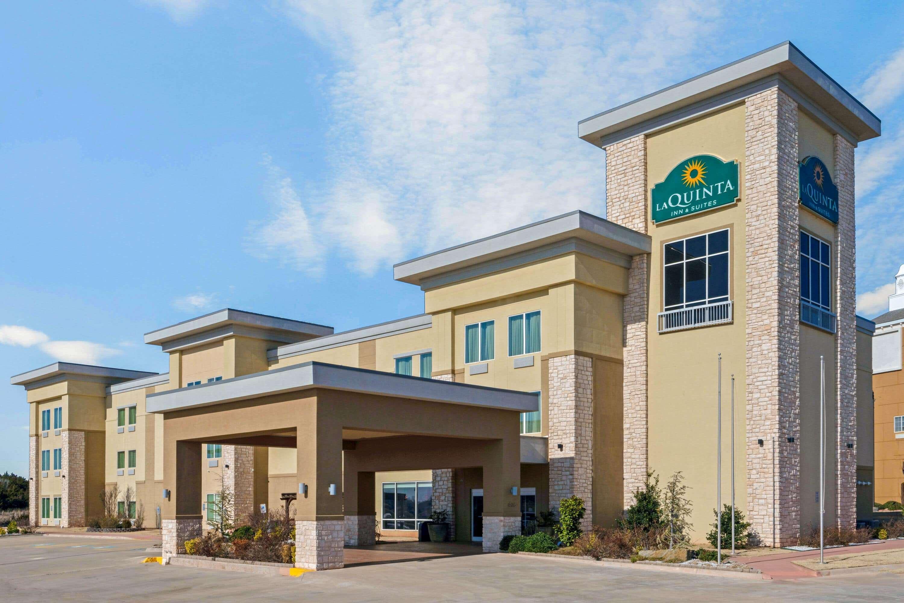 La Quinta By Wyndham Guthrie Hotel Exterior photo