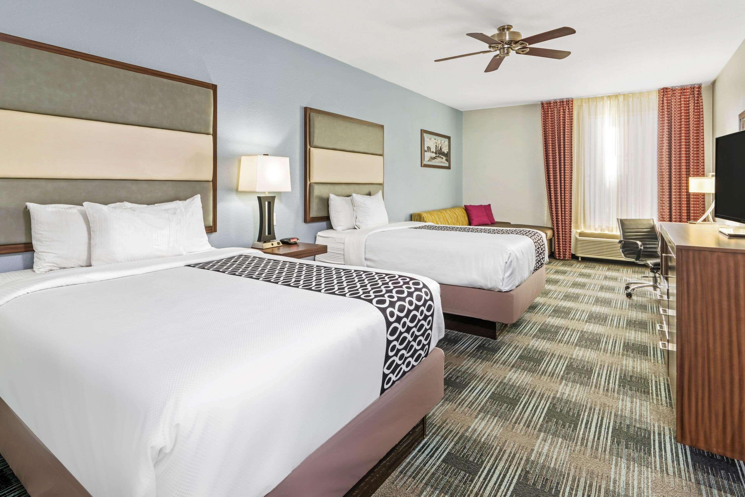 La Quinta By Wyndham Guthrie Hotel Exterior photo