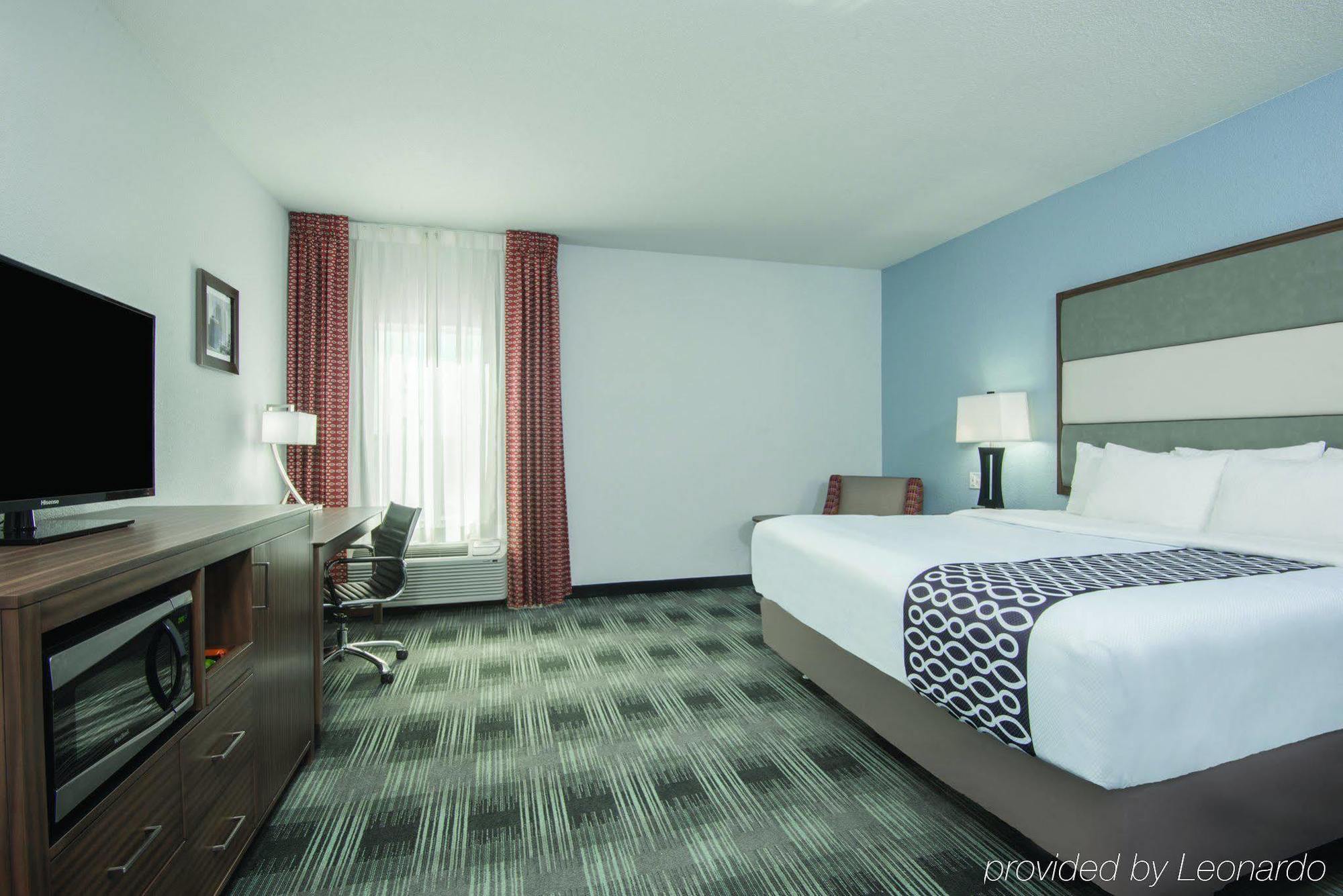 La Quinta By Wyndham Guthrie Hotel Exterior photo